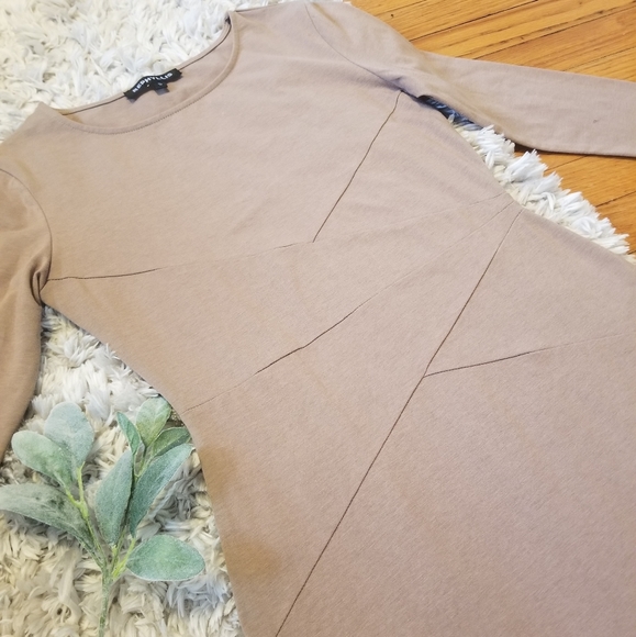 Tan Fitted Dress ◇ S ◇ Like New ◇ Date Night - Picture 3 of 4